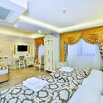 Nayla Palace Отель