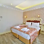 Nayla Palace Стамбул