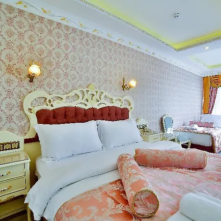 Hotel Nayla Palace 3*